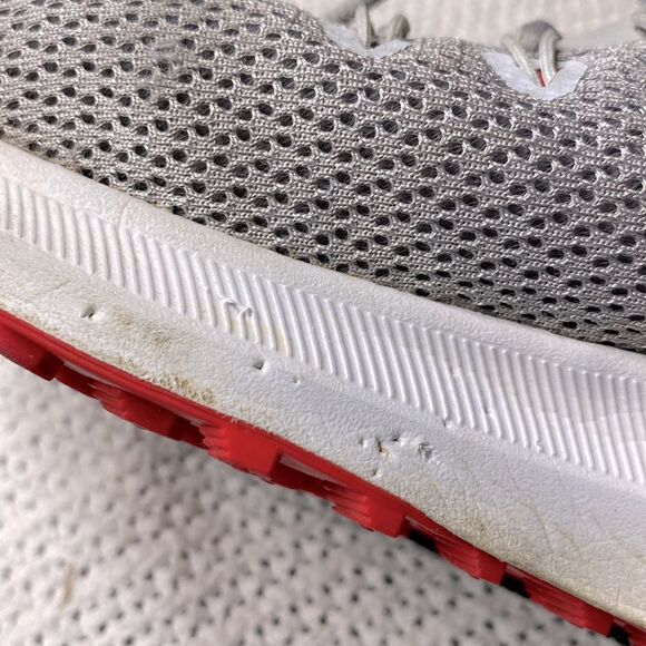 Nike Quest 2 Wm’s Sz 9 Wolf Grey Red Orbit Running Athletic Tie Up Sneakers - Picture 10 of 10